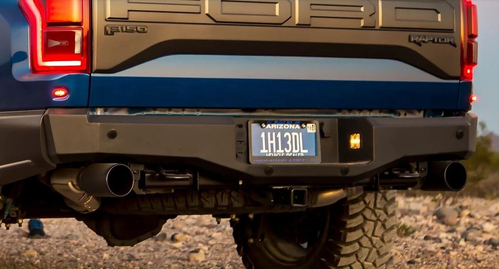 Ici Stainles Bumper, Alumilite, One Piece Design, Mounting Hardware Included, Without Receiver Hitch, Powder Coated Black Aluminum – AL-RBM17FDN