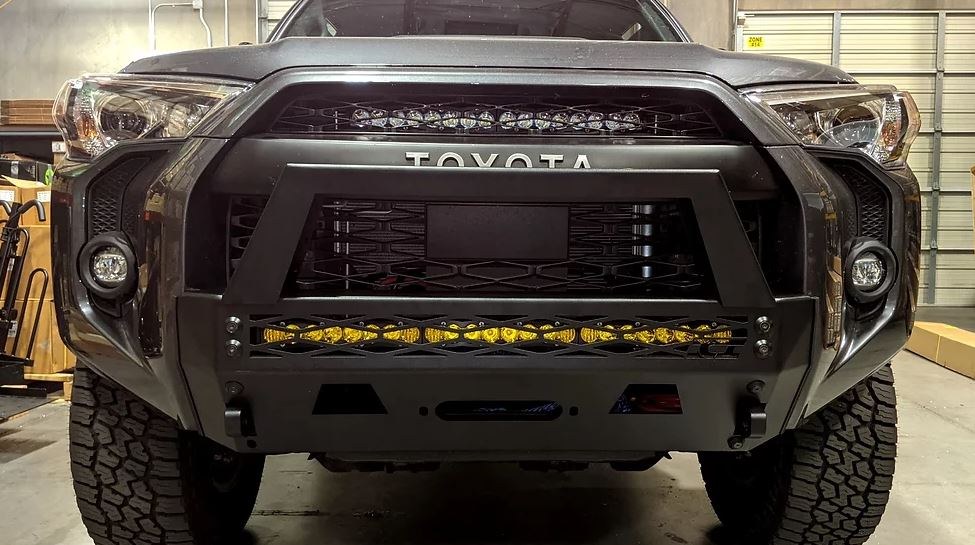 Ici Stainles Bumper, Alumilite, One Piece Design, Mounting Hardware Included, With Rt Light Bar Mount/ Push Bar, With Winch Mount – AL-FBM71TYN-RT