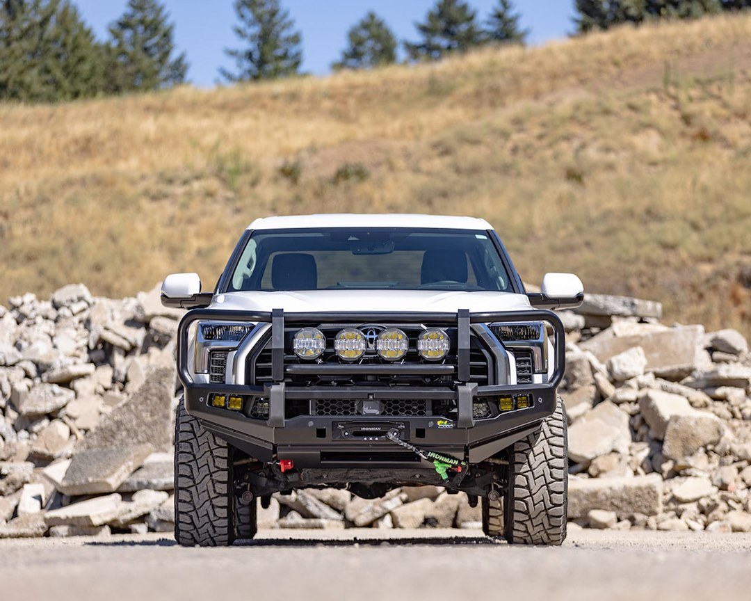 Ironman 4×4 Lift Kit Suspension, Stage 2, 3 Inch Front Lift, 2-1/2 Inch Rear Lift – TOY086AB1KPS2P-B