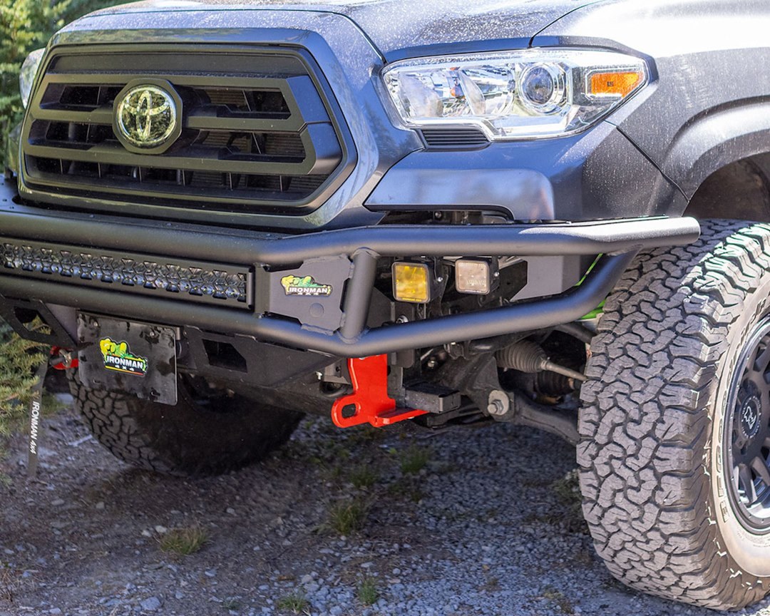 Ironman 4×4 Bumper, Raid, One Piece Design, Mounting Hardware Included, Without Grille Guard, With Internal Winch Mount – BBR072K-NBAN