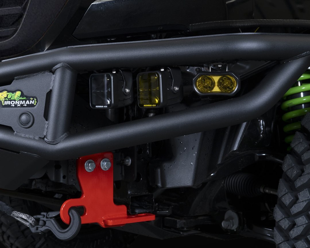 Ironman 4×4 Bumper, Raid, One Piece Design, Mounting Hardware Included, Without Grille Guard, With Internal Winch Mount – BBR072K-NBAN