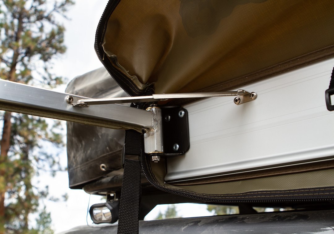 Ironman 4×4 Camp Shower Surround, Ensuite, Roof Rack Mount, 40 Inch Length X 40 Inch Width X 58 Inch Height, Tan, Nylon – IENSUITE