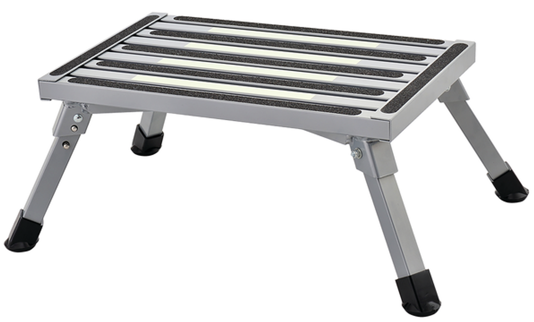 Ironman 4×4 Step Stool, Single Step, Foldable, 19 Inch Length X 12 Inch Width X 3 Inch Height Step Surface, 9-1/4 Inch Height Unfolded – IQFSTEP