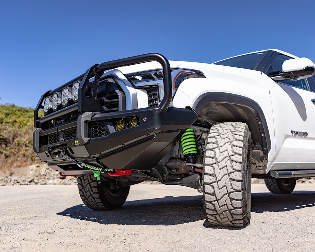 Ironman 4×4 Lift Kit Suspension, Stage 2, 3 Inch Front Lift, 2-1/2 Inch Rear Lift – TOY086ABKPS2P-B