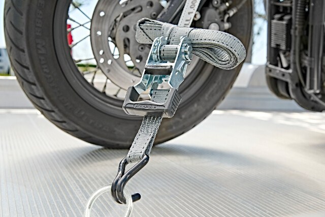 Hampton Prod Tie Down Strap, 1 Inch Width X 12 Foot Length, 1000 Pounds Capacity, 3000 Pounds Break Strength, Open Molded Ratchet – 05510