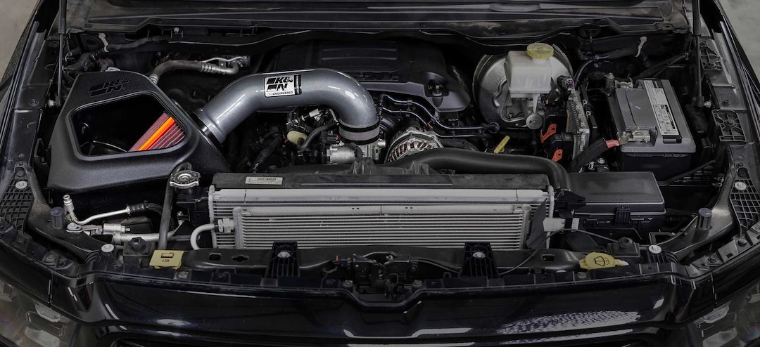 K&N Filters Cold Air Intake, Nextgen, Silver Aluminum Tube, Red Filter, With Heat Shield – 70-1578