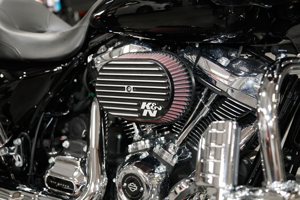 K&N Filters Air Cleaner Assembly, Street Metal, 4-1/4 Inch Overall Height, 2.39 Inch Air Filter Height, Black, Aluminum – RK-3953