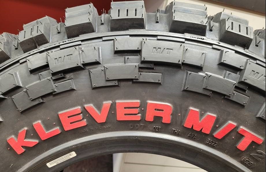 Kenda Tire, Klever M/T2, LT35 X 12.50R17, Mud Terrain Light Truck and SUV, Radial, Raised Red Letter, Tubeless, Symmetric Tread Design – 629009
