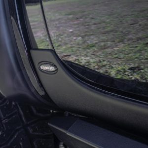 Bushwacker Rocker Panel Guard, Trail Armor ®, Flat, Matte Black, Thermoplastic Olefin – 14130
