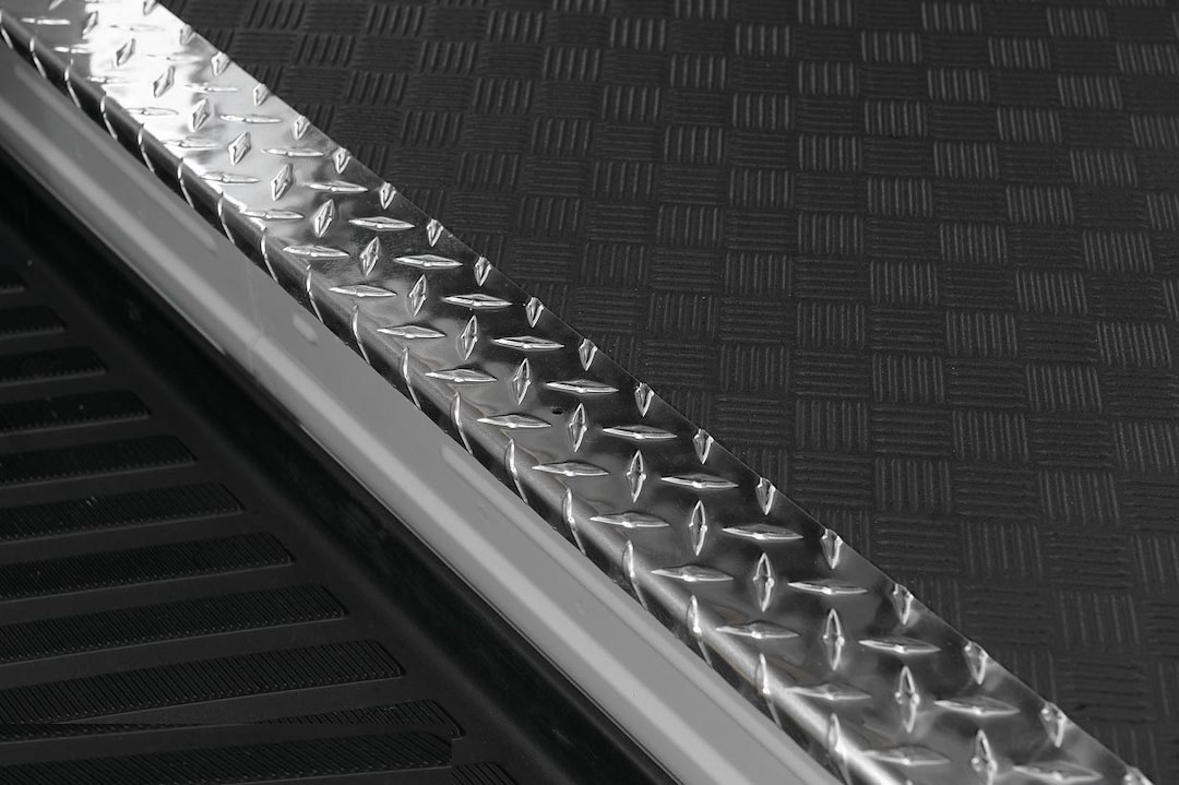 Legend Fleet Solutions Door Sill Protector, Diamond Plate, Polished, Aluminum, Top Sill – 147-151-1010