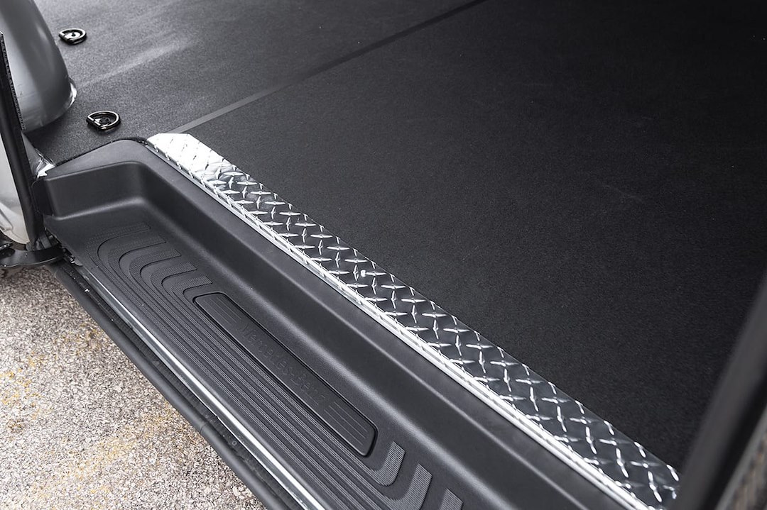 Legend Fleet Solutions Door Sill Protector, Diamond Plate, Polished, Aluminum, Sill Set – 159-151-1010