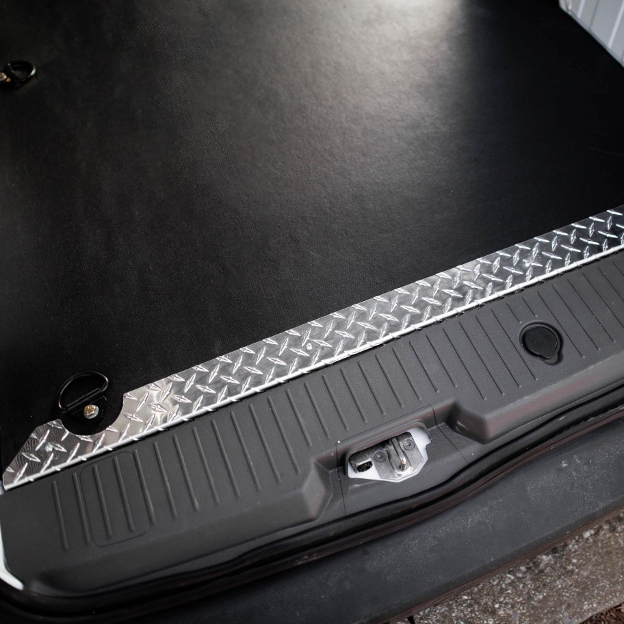 Legend Fleet Solutions Door Sill Protector, Diamond Plate, Polished, Aluminum, Sill Set – 729-151-1010