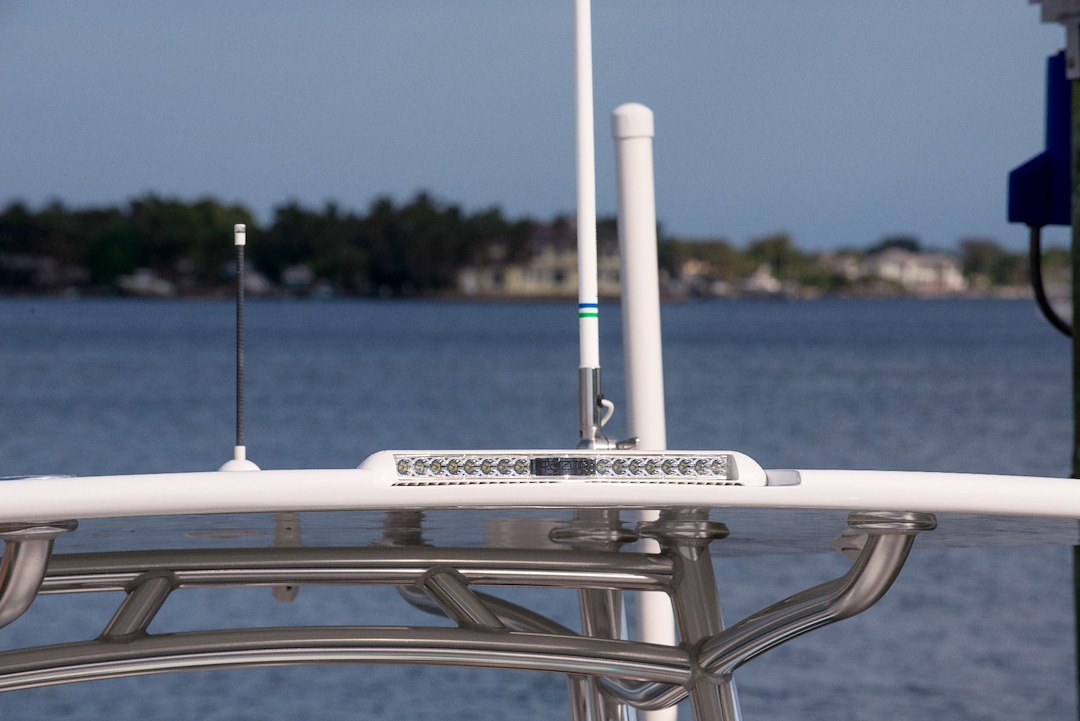 Lumitec Navigation Light, Contour Series, Anchor Light, 0.9 Watt LED, 2-1/2 Inch Diameter X 12 Inch Height – 101585