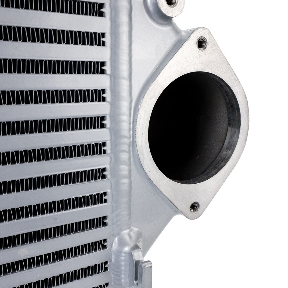 Mishimoto Intercooler, Air to Air, 5.7 Horsepower, 26.81 Inch Length X 6.77 Inch Width X 4.7 Inch Thick Overall Dimension – MMINT-BR-21SL