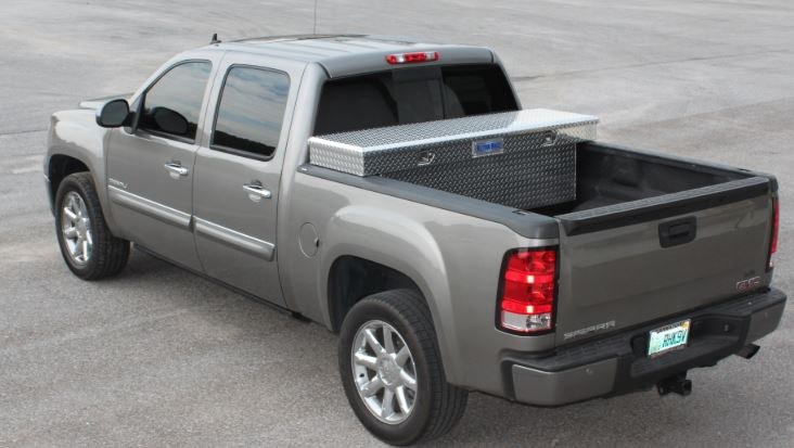 Better Built Tool Box, Crown Series, Crossover, Single Lid, Diamond Tread, Bright, Aluminum – 73010899