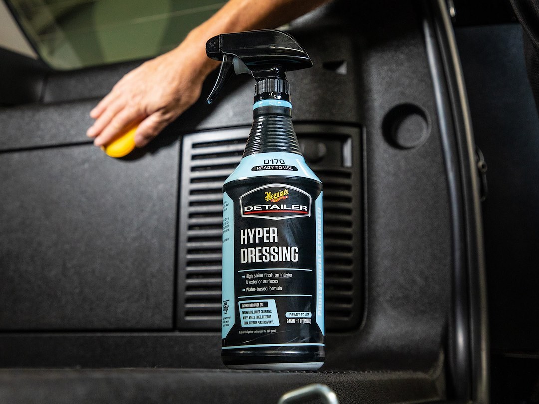 Meguiars Wax Vinyl Protectant, Detailer, 32 Ounce Spray Bottle, Single – DRTU17032