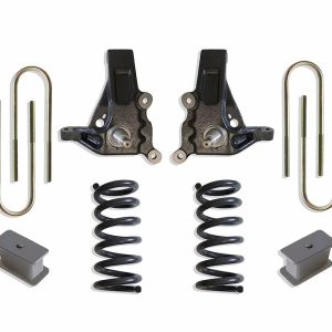 MaxTrac Suspension Lift Kit Suspension, 5-1/2 Inch Front Lift, 3 Inch Rear Lift, With Front and Rear Fox Shock Absorbers IN Kit – K883553-8