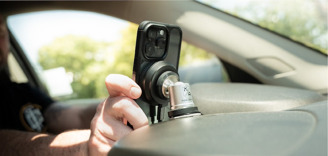 Mob Armor Cell Phone Mount, Mobnetic Maxx, Magnetic Adjustable Up to 25 Degrees Tilt and 360 Degrees Rotating – MOBN-MX-GM