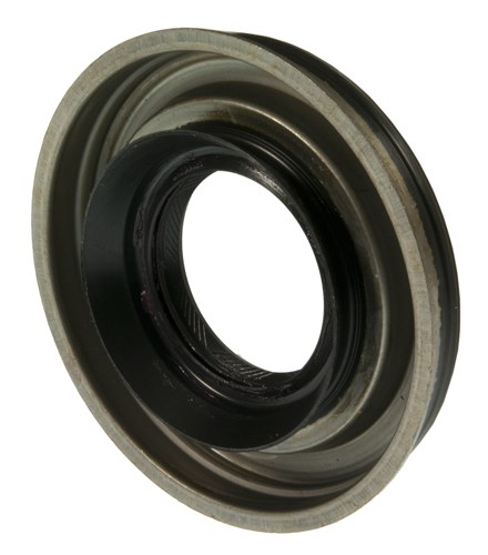 National Transfer Case Output Shaft Seal, 1.457 Inch Inside Diameter, 3.095 Inch Outside Diameter, 0.433 Inch Width, Fluoro-Elastomer, Single – 710662