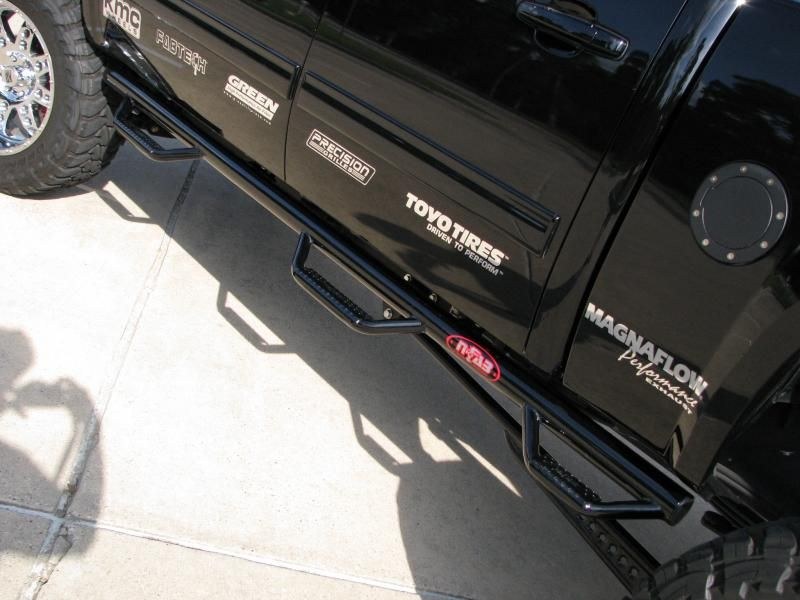 N-Fab Nerf Bar – Truck Wheel to Wheel, Bed Access, With Drop Down Steps, With Bed Step, 3 Inch Round Bent – C07100CC-6