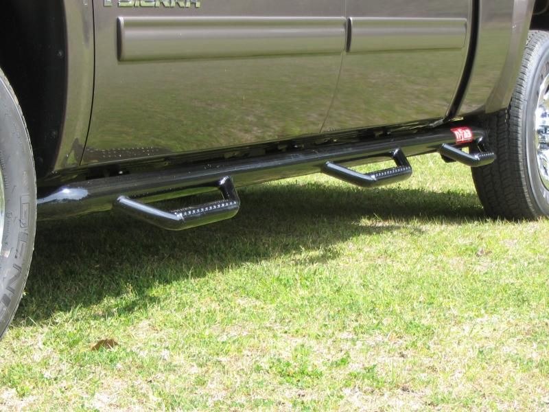 N-Fab Nerf Bar – Truck Wheel to Wheel, Bed Access, With Drop Down Steps, With Bed Step, 3 Inch Round Bent – C07100CC-6