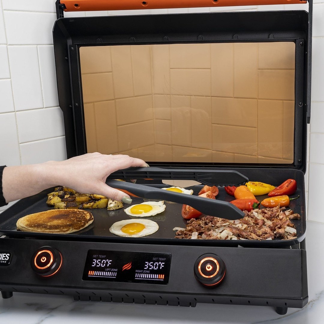 N Atlantic I Griddle Accessory Kit, Use to Cook or Clean-Up Griddle, With Pair of Tongs and Two Spatulas – 8202