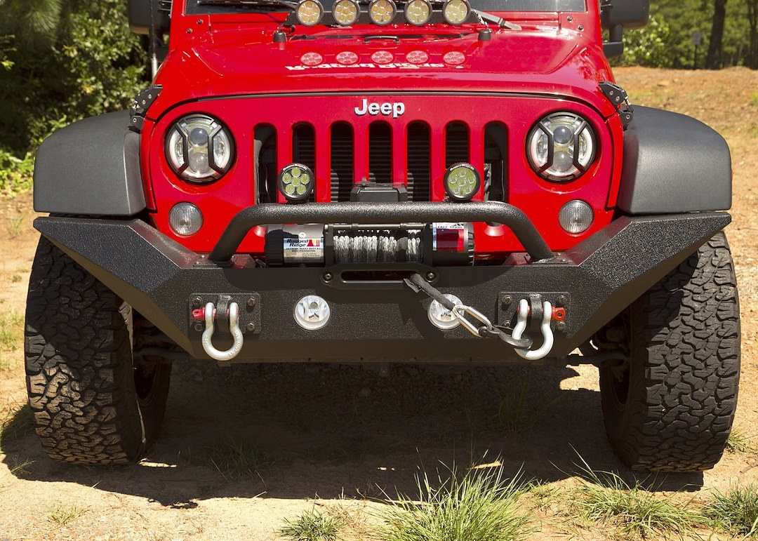 Rugged Ridge Bumper, Spartan™, One Piece Design, Direct-Fit, Mounting Hardware Included, With Grill Guard, With Winch Mount – 11548.01