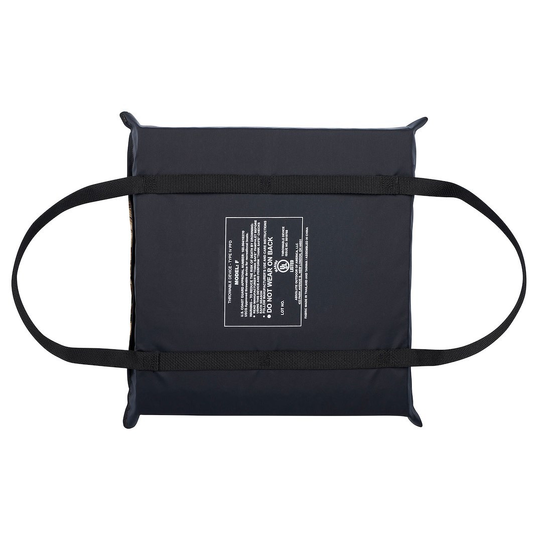 Onyx Outdoor Pfd – Personal Floatation Device, Pdf, Throwable Foam Cushion, U S Coast Guard Certified, Marsh Camo, Single – 110200-880-999-24