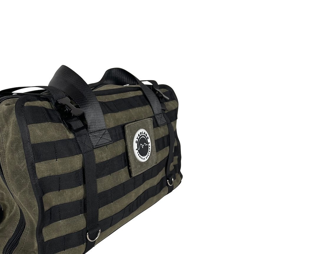 Overland Vehicle Systems Gear Bag, Recovery Style, Large, With Pockets, With Zipper, With 1 Shoulder Strap and 1 Carrier Handle – 21179941