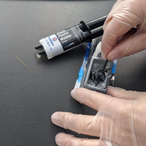 Permtx-Lockt Epoxy, Plastic Welder ™, 0.84 Ounce Syringe – 84145