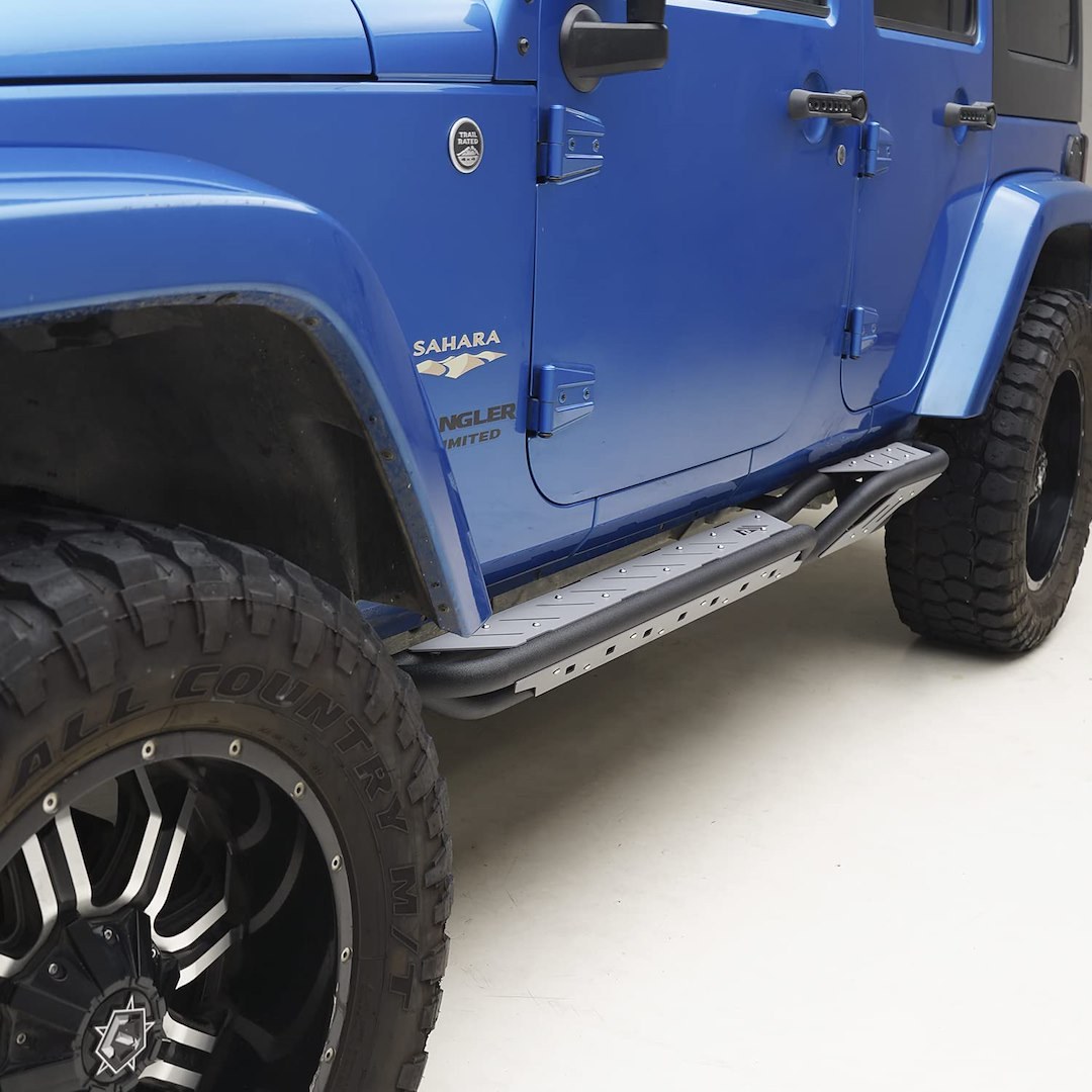 Paramount Rocker Panel, Bolt-On, 42 Millimeter Tri-Tube, Steel, Textured Powder Coated – 81-10600