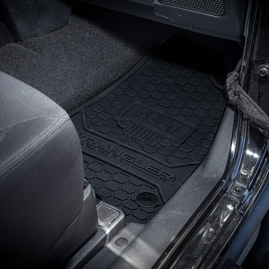 Plasticolor Floor Mat, Black, Direct-Fit, Jeep Logo, Rubber, 2 Piece – 001803R01