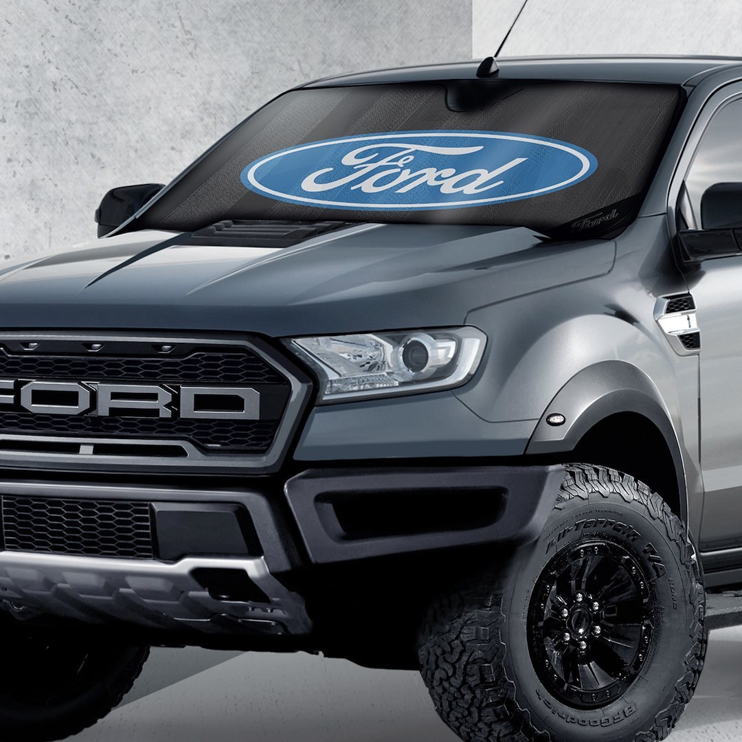 Plasticolor Windshield Shade, Removable Accordion Fold, Universal 27-1/2 Inch X 58 Inch, For Full Windshield, Black, Ford Logo – 003858R01