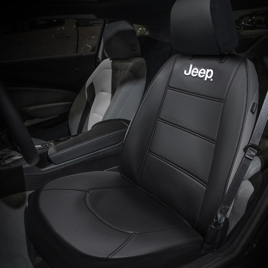 Plasticolor Seat Cover, Low Back/ Sideless, Jeep Logo, Fabric, Black/ White, Single, With Headrest Cover – 008581R01
