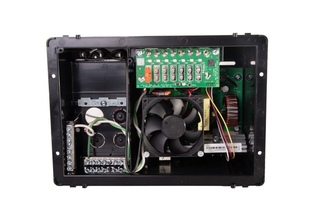 Prog Dynamic Power Converter, Inteli-Power ® 4100 Series, Converts 105-130 Volt AC to 13.6 Volt DC, 725 Watts, 35 Amps – PD4135KW2BV