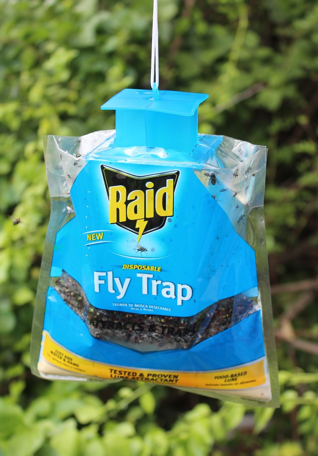 Pic Corp Pest Repellent, Raid ®, Use to Repel Fly, Insect Trap, Disposable Fly Bag, 9 Inch Length, Food Based Lure – FLYBAGRAID