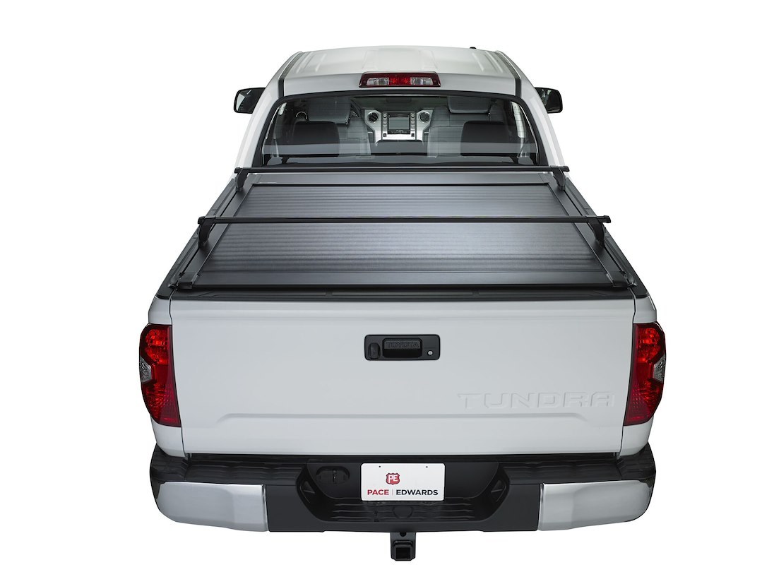 Pace Edwards Tonneau Cover, Ultragroove ™, Manual Retractable, Lockable Using Tailgate Handle Lock, Black Matte – KRCA29A60