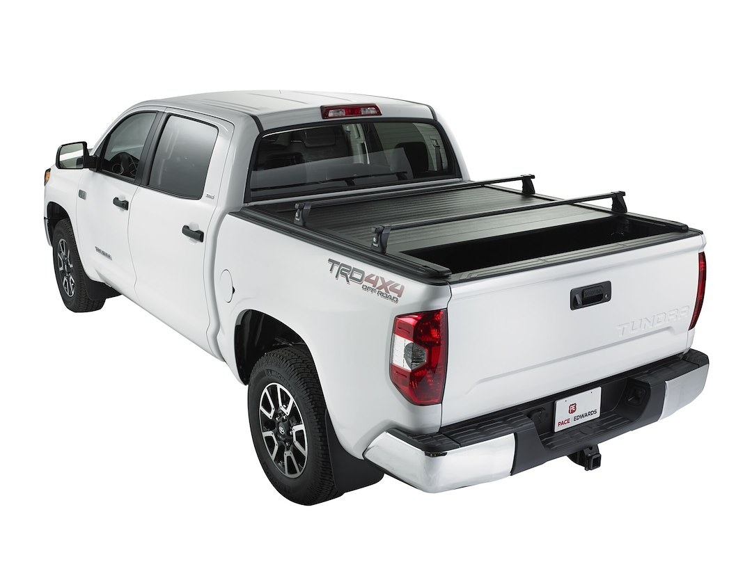 Pace Edwards Tonneau Cover, Ultragroove ™, Manual Retractable, Lockable Using Tailgate Handle Lock, Black Matte – KRCA29A60