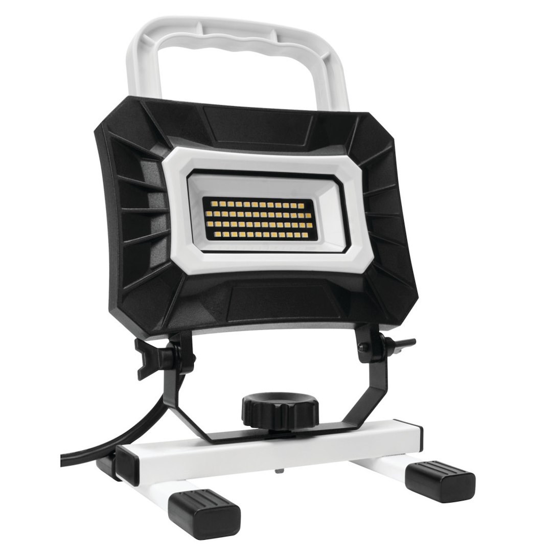 Performance Tool Work Light, Rectangular, Free Standing, 11 Inch Height X 7 Inch Width X 5-3/4 Inch Depth, 2600 Lumens/ 120 Volt – W2239