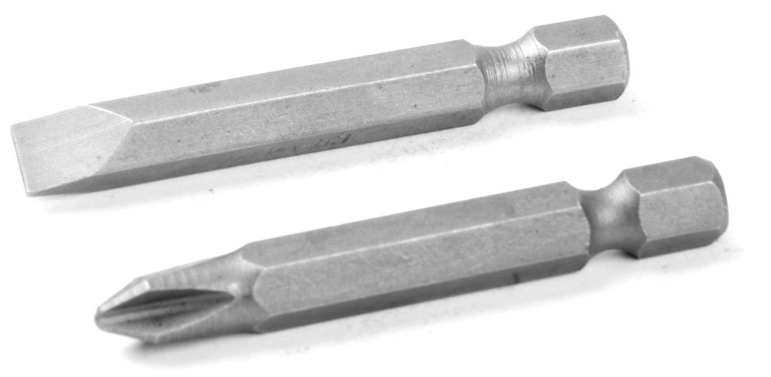 Performance Tool Screwdriver, Slotted/ Phillips Bit, 1/4 Inch/ #2, 2 Inch Shank, Chrome Vanadium Steel – W8598