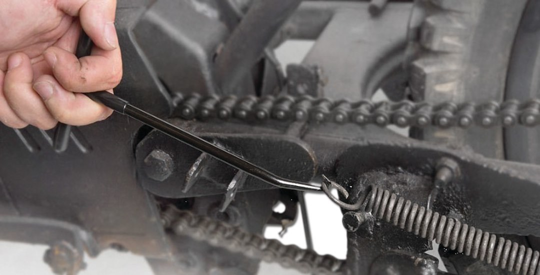 Performance Tool Spring Hook Tool, Used to Remove and Installs Headlight Adjusting and Brake Springs, 6-1/8 Inch Length, Alloy Steel – W86557