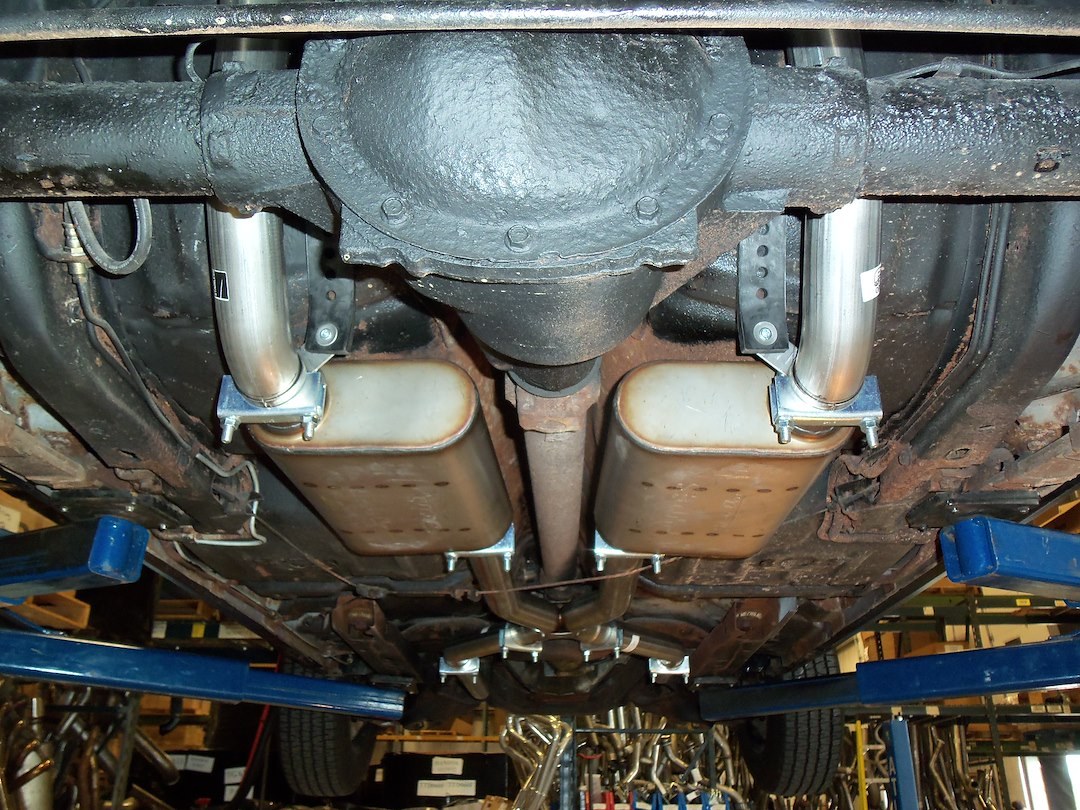 Pypes Exhaus Exhaust System Kit, Crossmember-Back System, 409 Stainless Steel, With Street Pro Series Mufflers, 2-1/2 Inch Pipe Diameter – SGF11S
