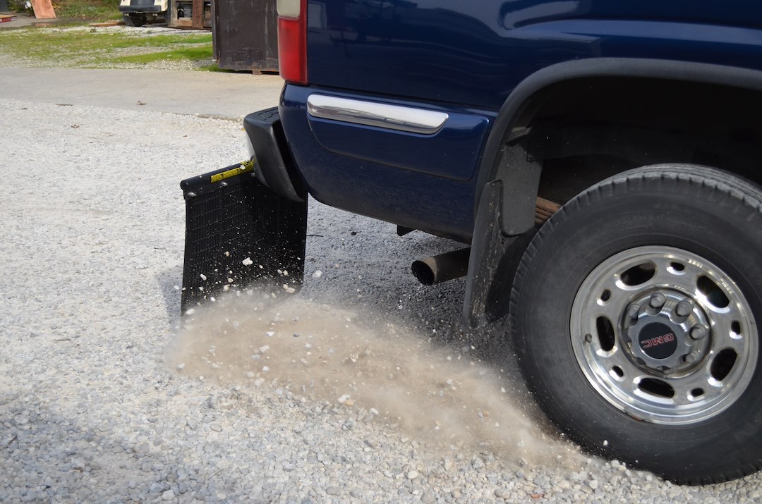 Rock Tamers Mud Flap, Cut-To-Fit 24 X 24 Inch, 3 Inch Receiver Mount System with 2 Mud Flaps, Flat, With Rock Tamers Logo, Matte Black – 00112