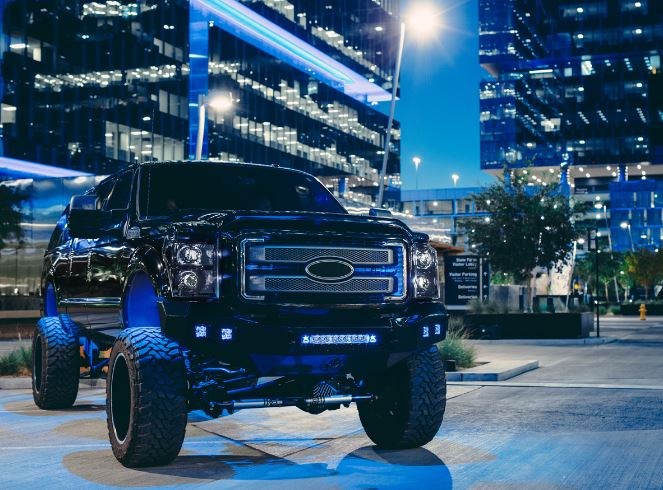 Rigid Industries Driving/ Fog Light, Radiance, LED Bulb, Clear LED Bulb with Blue Backlighting, 3 Inch Square, 15 Watt Bulbs Amp Draw 1 Amp – 20201