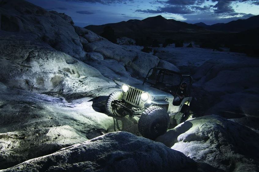 Rigid Industries Underbody Light Kit, A-Series Rock, Underbody Mount, LED, Amber Light, Clear Lens, 16 Watts – 400243