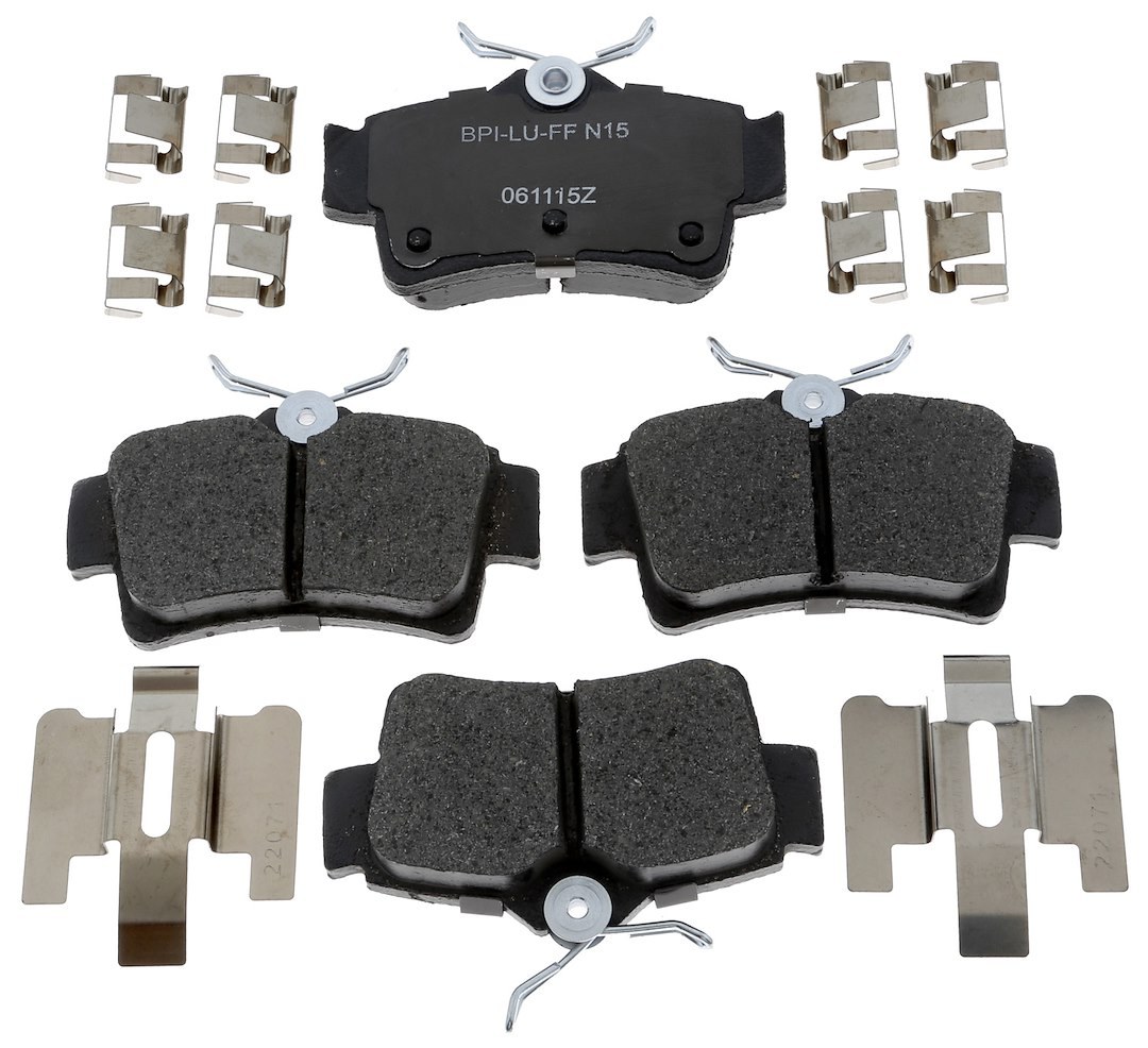 Raybestos R-Line Brake Pad, Ceramic, Includes Mounting Hardware – MGD627CH