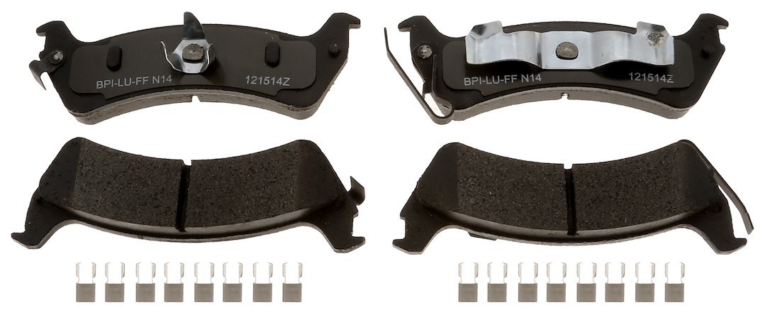 Raybestos R-Line Brake Pad, Ceramic, Includes Mounting Hardware – MGD666CH