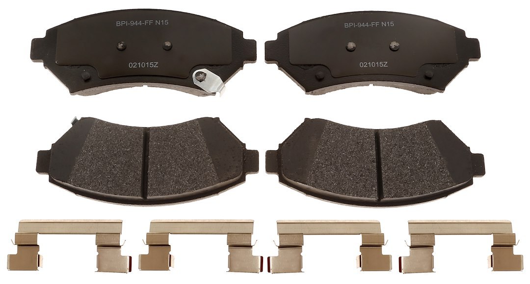 Raybestos R-Line Brake Pad, Metallic, Includes Mounting Hardware – MGD699MH