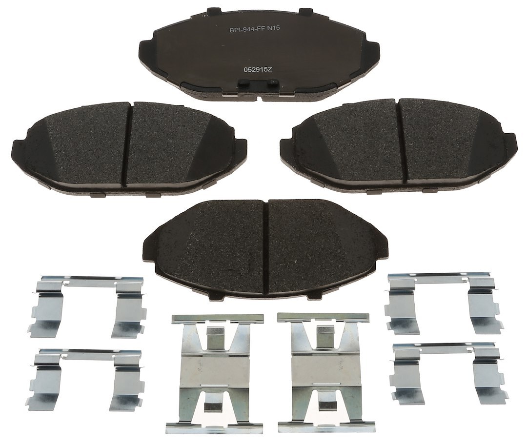 Raybestos R-Line Brake Pad, Metallic, Includes Mounting Hardware – MGD748MH