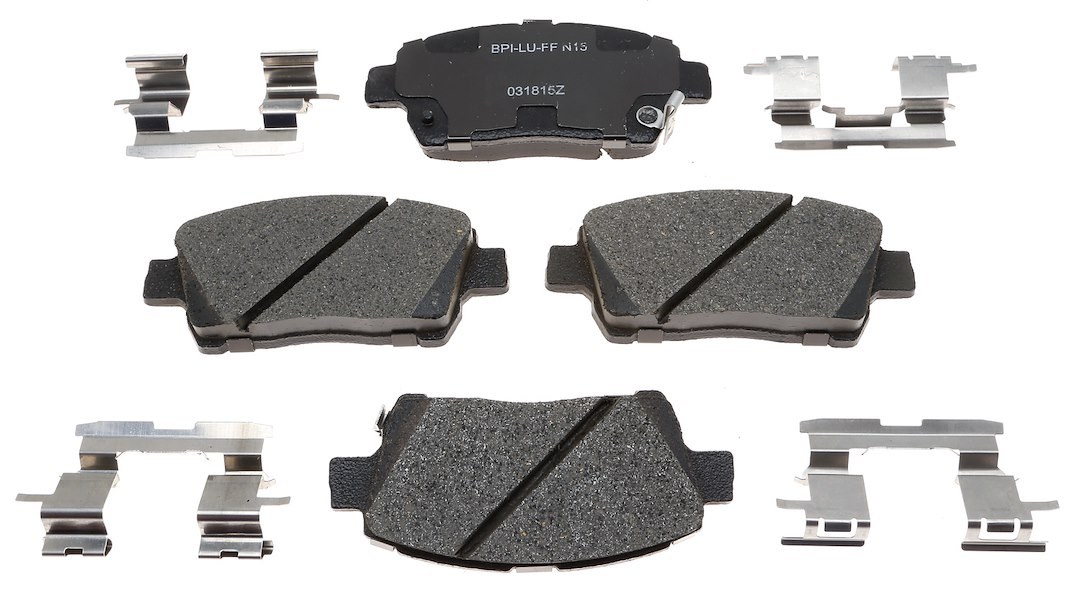 Raybestos R-Line Brake Pad, Ceramic, Includes Mounting Hardware – MGD822CH